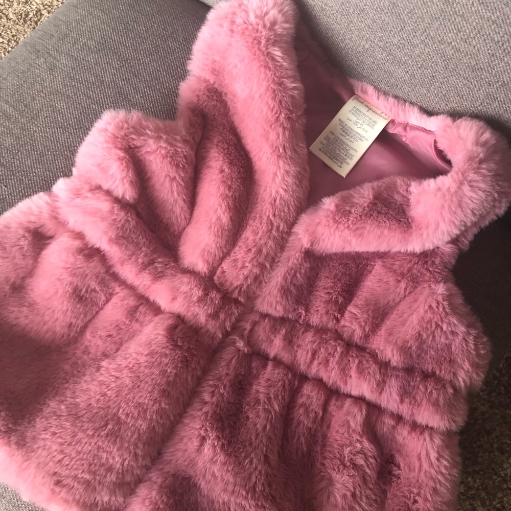 Girls 24 month Foax-Fur winter vest